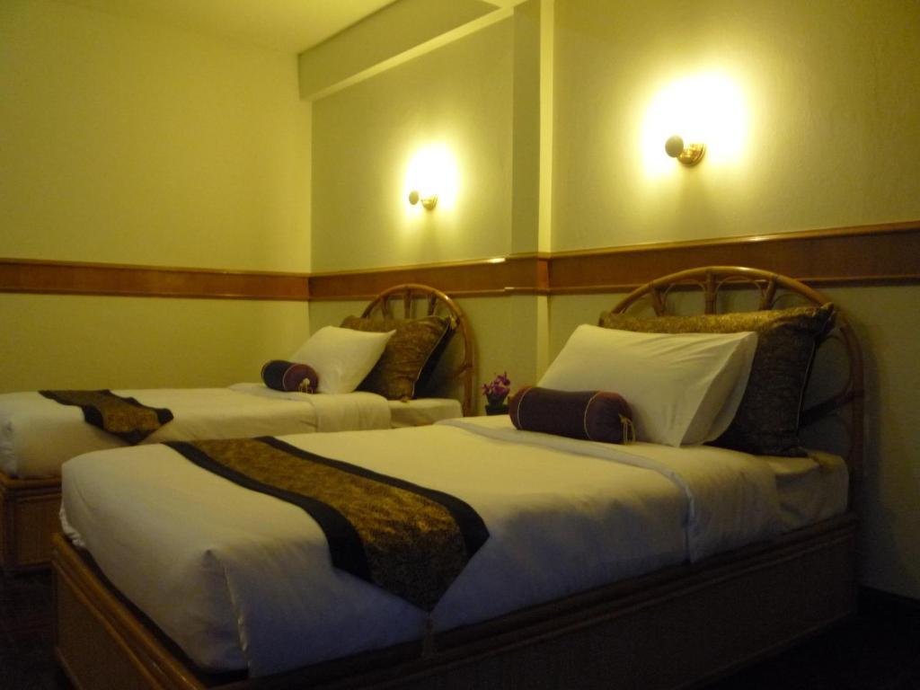 Pen Villa Hotel, Surin Beach - Sha Extra Plus Buitenkant foto