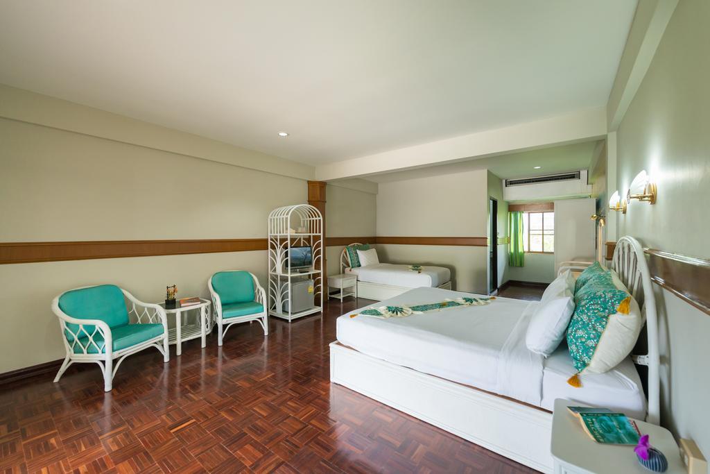 Pen Villa Hotel, Surin Beach - Sha Extra Plus Buitenkant foto