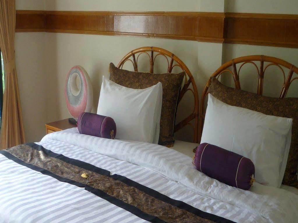 Pen Villa Hotel, Surin Beach - Sha Extra Plus Buitenkant foto