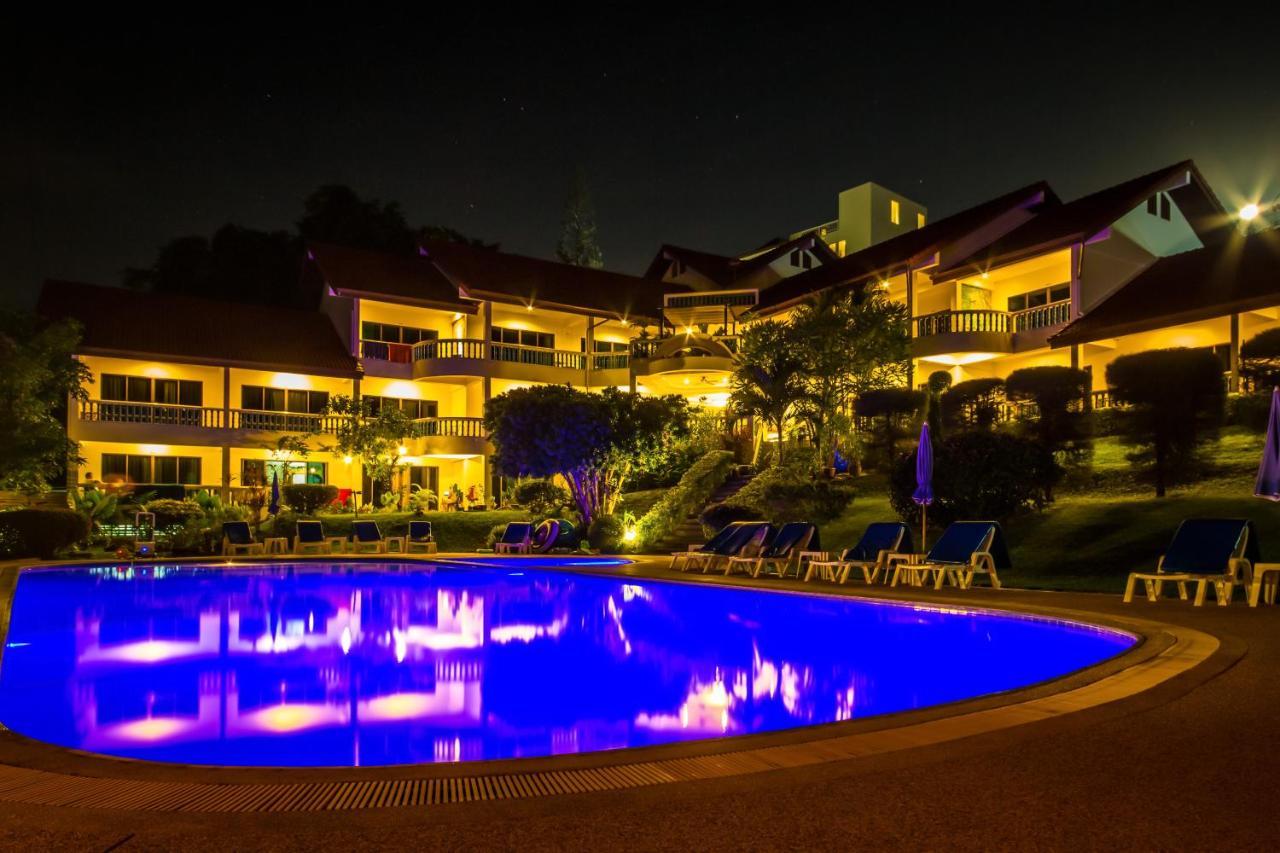 Pen Villa Hotel, Surin Beach - Sha Extra Plus Buitenkant foto