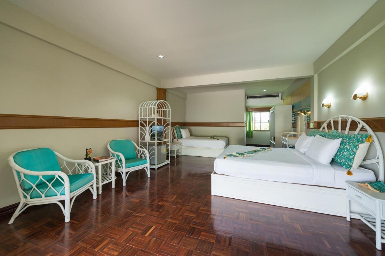Pen Villa Hotel, Surin Beach - Sha Extra Plus Buitenkant foto